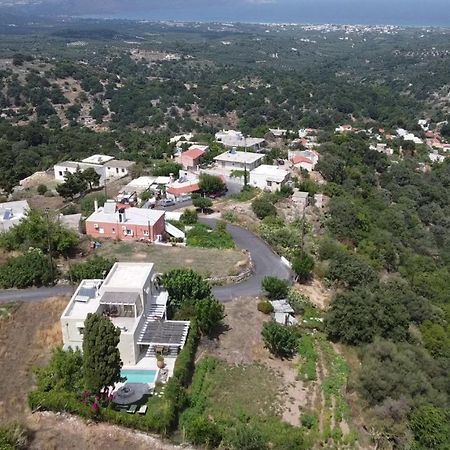 Traditional Stonebuilt Villa Leonanto, Only 5 Km From A Sandy Beach Kástellos Extérieur photo