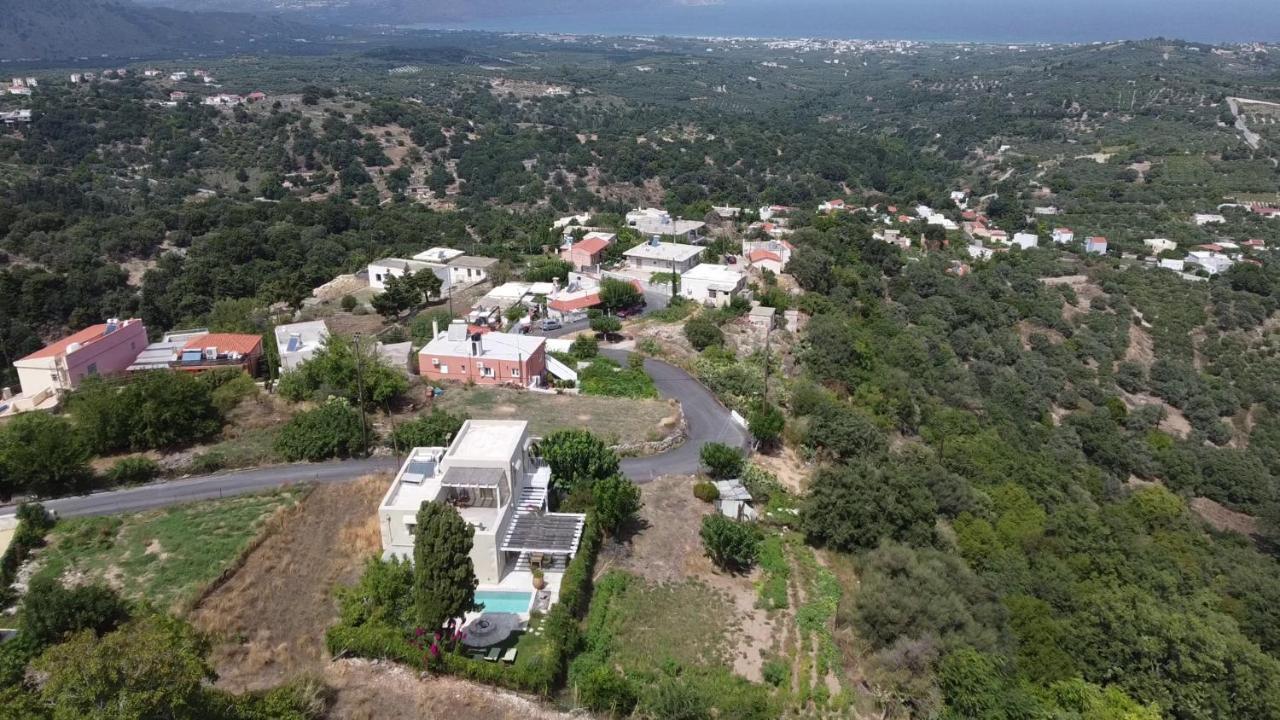 Traditional Stonebuilt Villa Leonanto, Only 5 Km From A Sandy Beach Kástellos Extérieur photo
