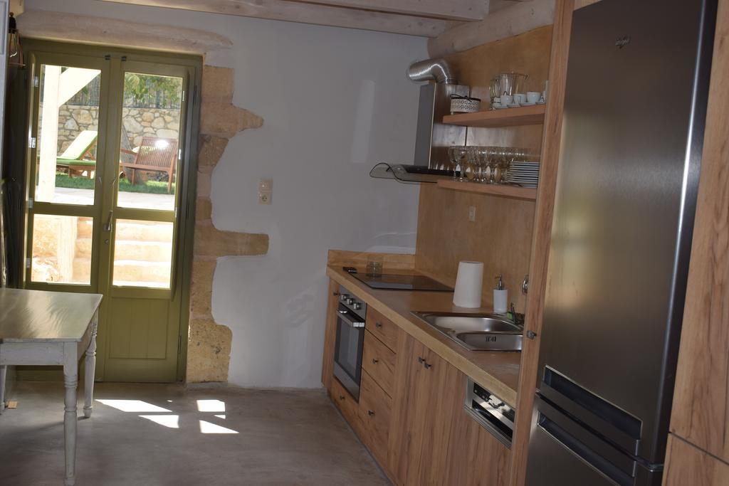 Traditional Stonebuilt Villa Leonanto, Only 5 Km From A Sandy Beach Kástellos Extérieur photo