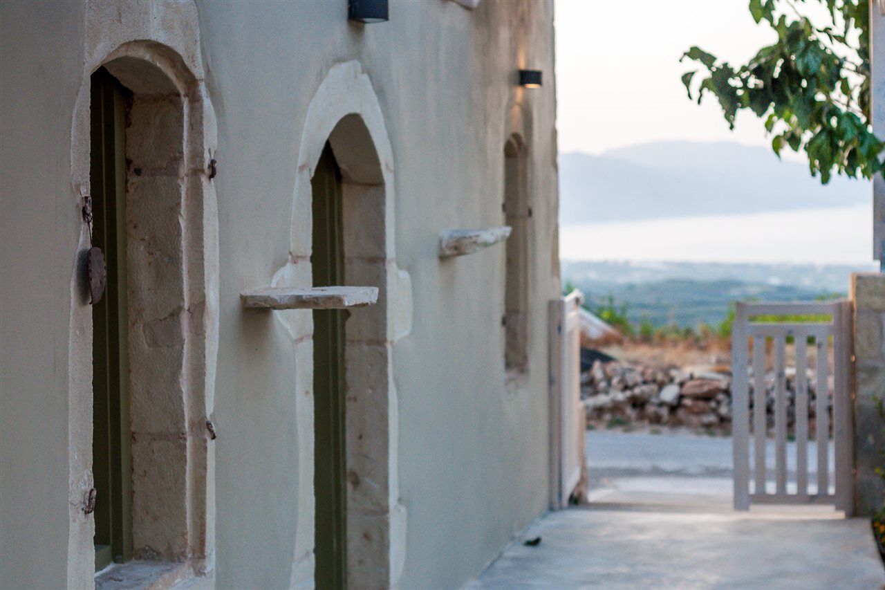 Traditional Stonebuilt Villa Leonanto, Only 5 Km From A Sandy Beach Kástellos Extérieur photo