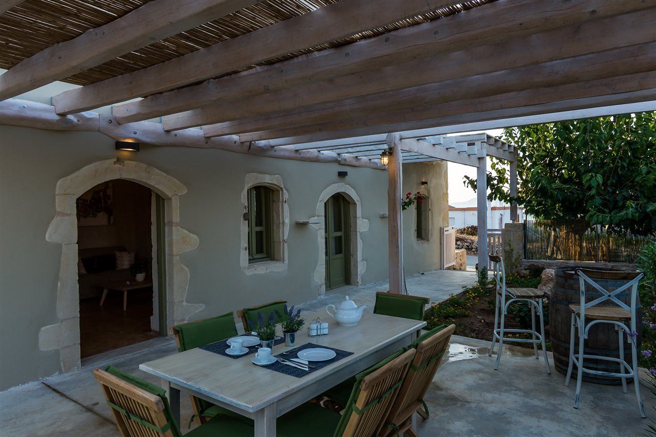 Traditional Stonebuilt Villa Leonanto, Only 5 Km From A Sandy Beach Kástellos Extérieur photo