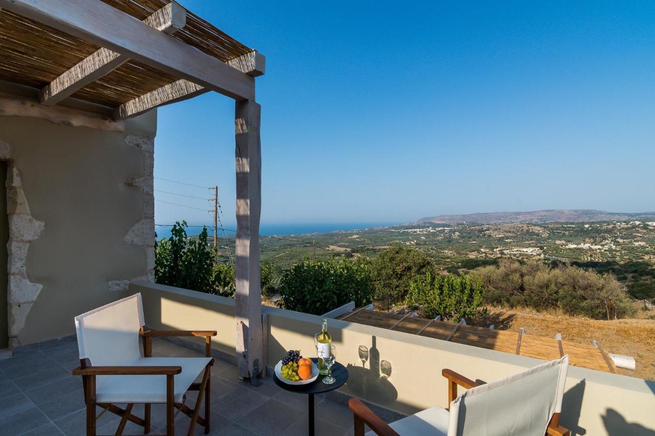 Traditional Stonebuilt Villa Leonanto, Only 5 Km From A Sandy Beach Kástellos Extérieur photo